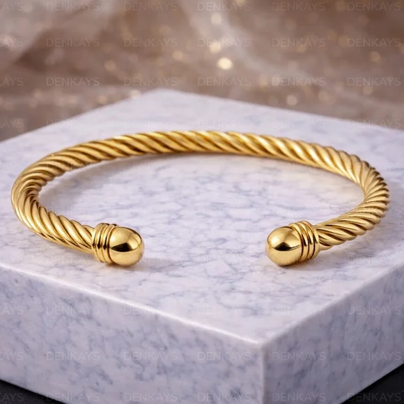 Elegant Gold Twisted Bangle Bracelet - Picture 2 of 7